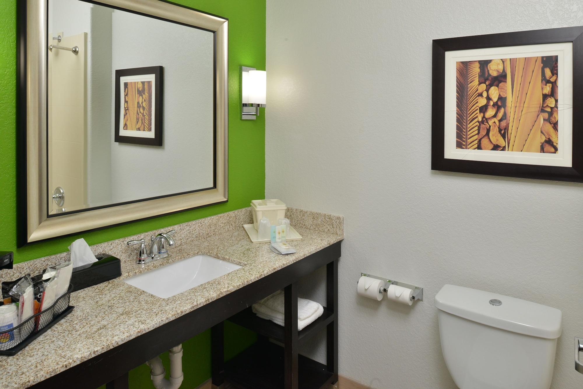 Comfort Inn & Suites Victoria North Esterno foto