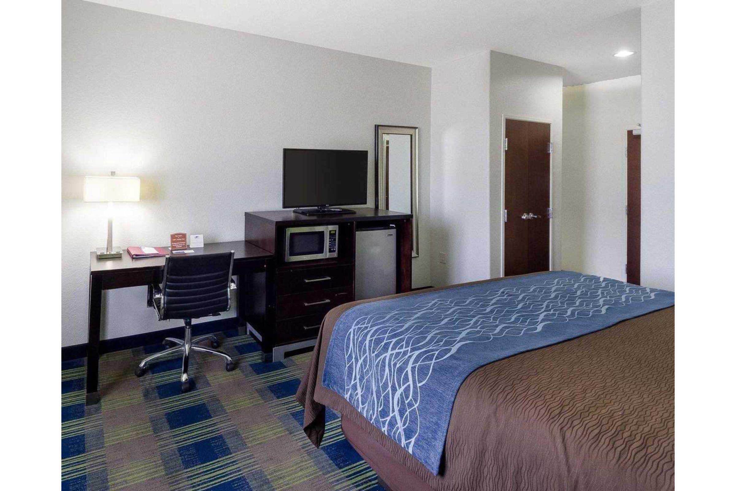 Comfort Inn & Suites Victoria North Esterno foto