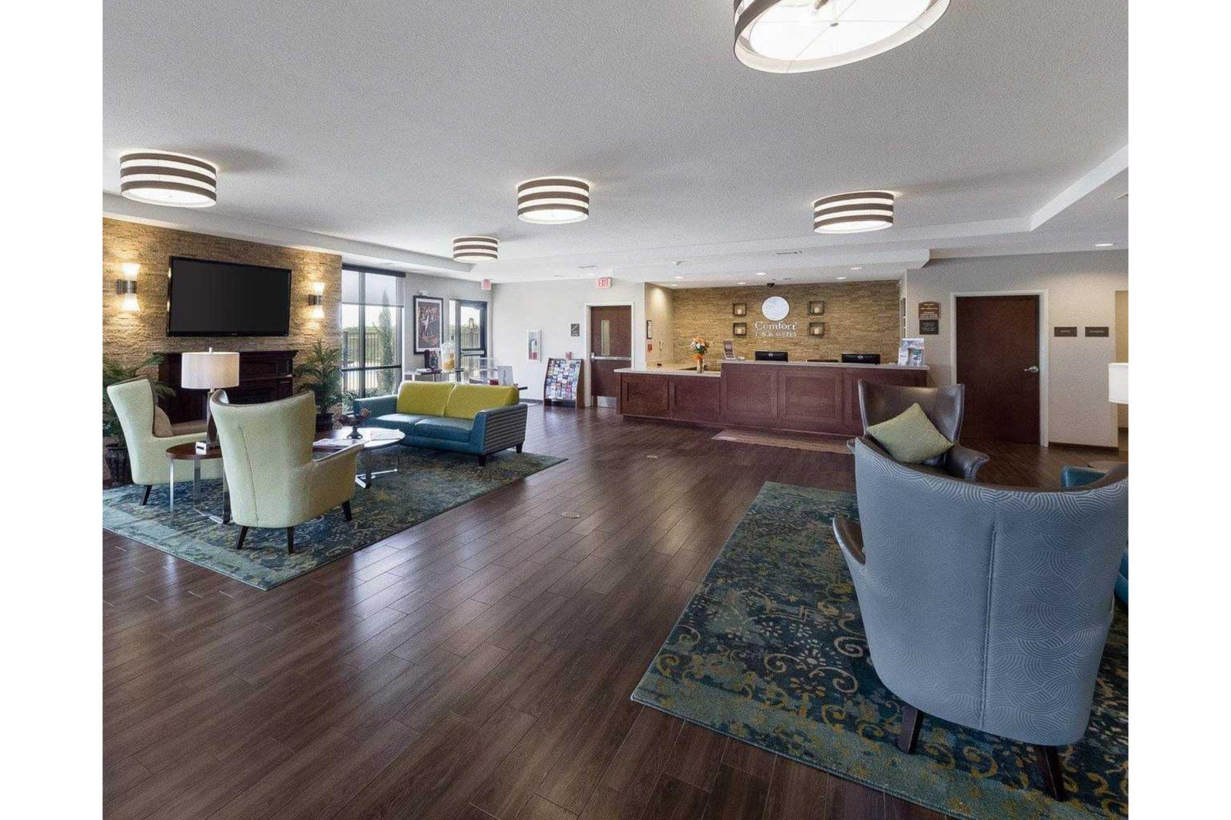 Comfort Inn & Suites Victoria North Esterno foto