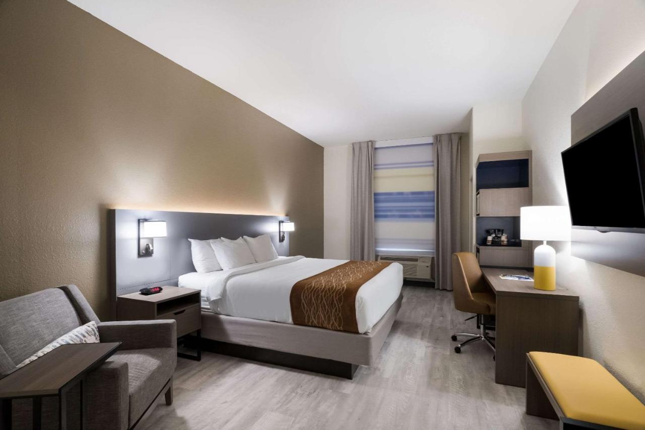 Comfort Inn & Suites Victoria North Esterno foto