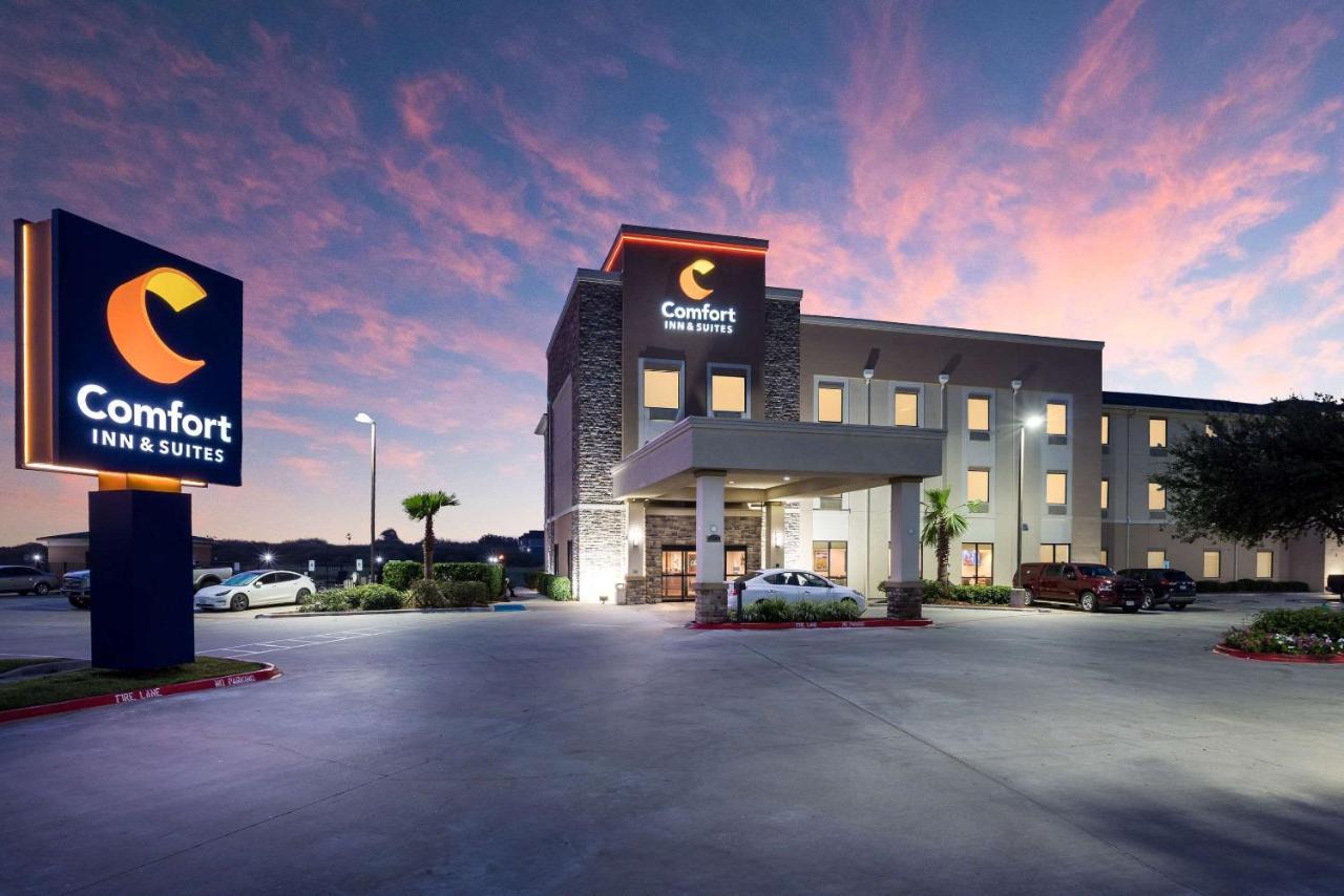 Comfort Inn & Suites Victoria North Esterno foto