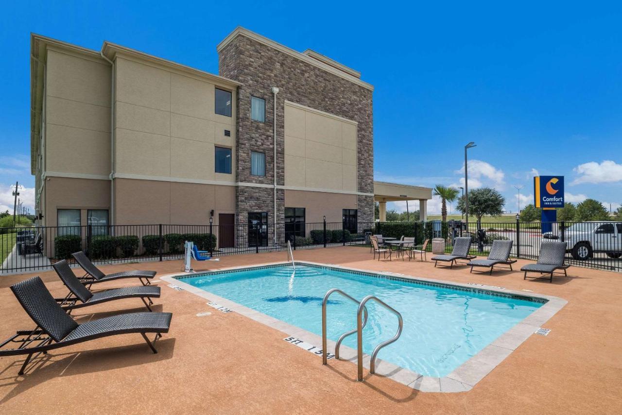 Comfort Inn & Suites Victoria North Esterno foto