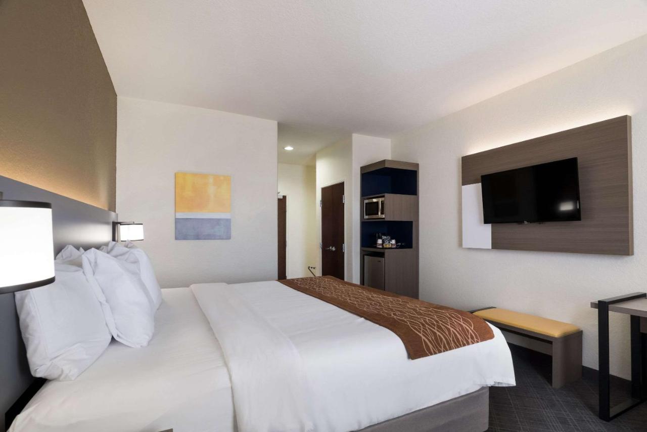 Comfort Inn & Suites Victoria North Esterno foto