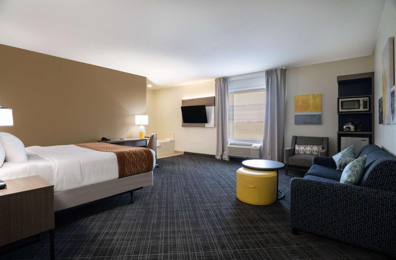 Comfort Inn & Suites Victoria North Esterno foto