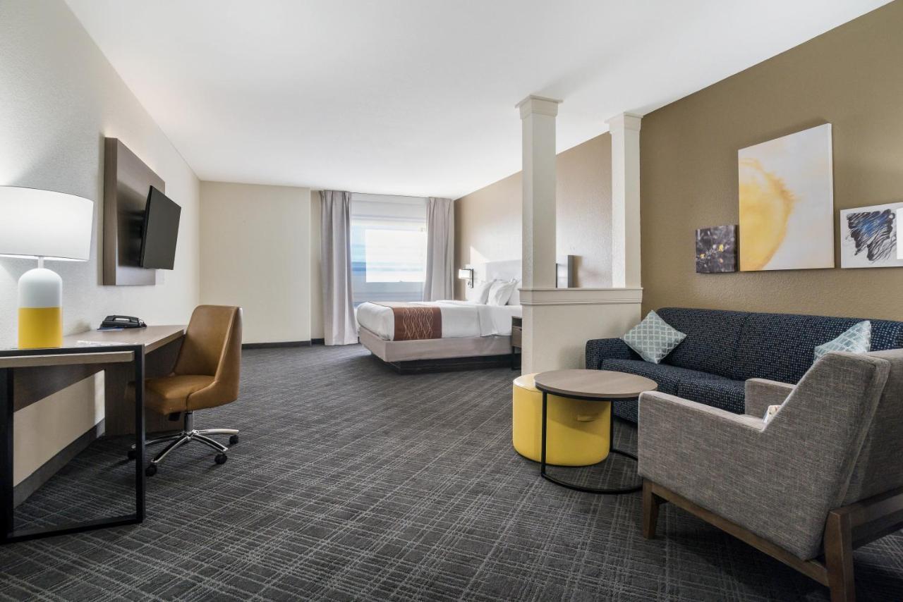 Comfort Inn & Suites Victoria North Esterno foto